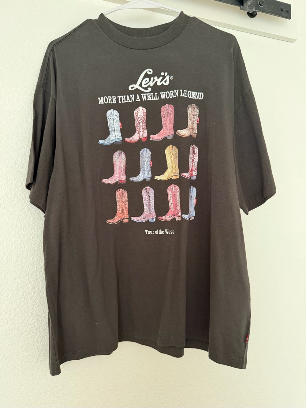 Levi's Black Crewneck Tee with White Logo Print